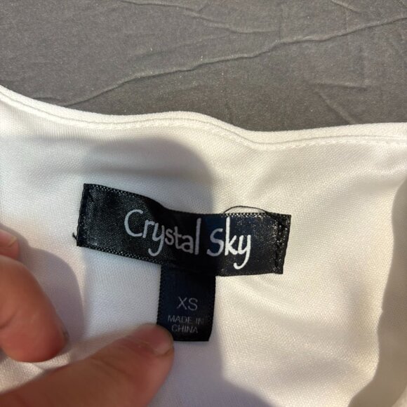 Crystal Sky Women’s White Jumpsuit – Size XS – Back Zip Closure - Picture 3 of 8